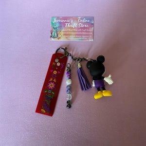 Mickey Mouse Handmade Mini Tumbler Keychain afbeelding 3