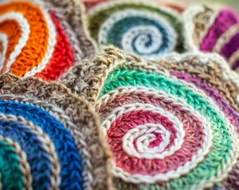 When Alice Fell-Spiral Construction. Photo tutorial and crochet pattern.