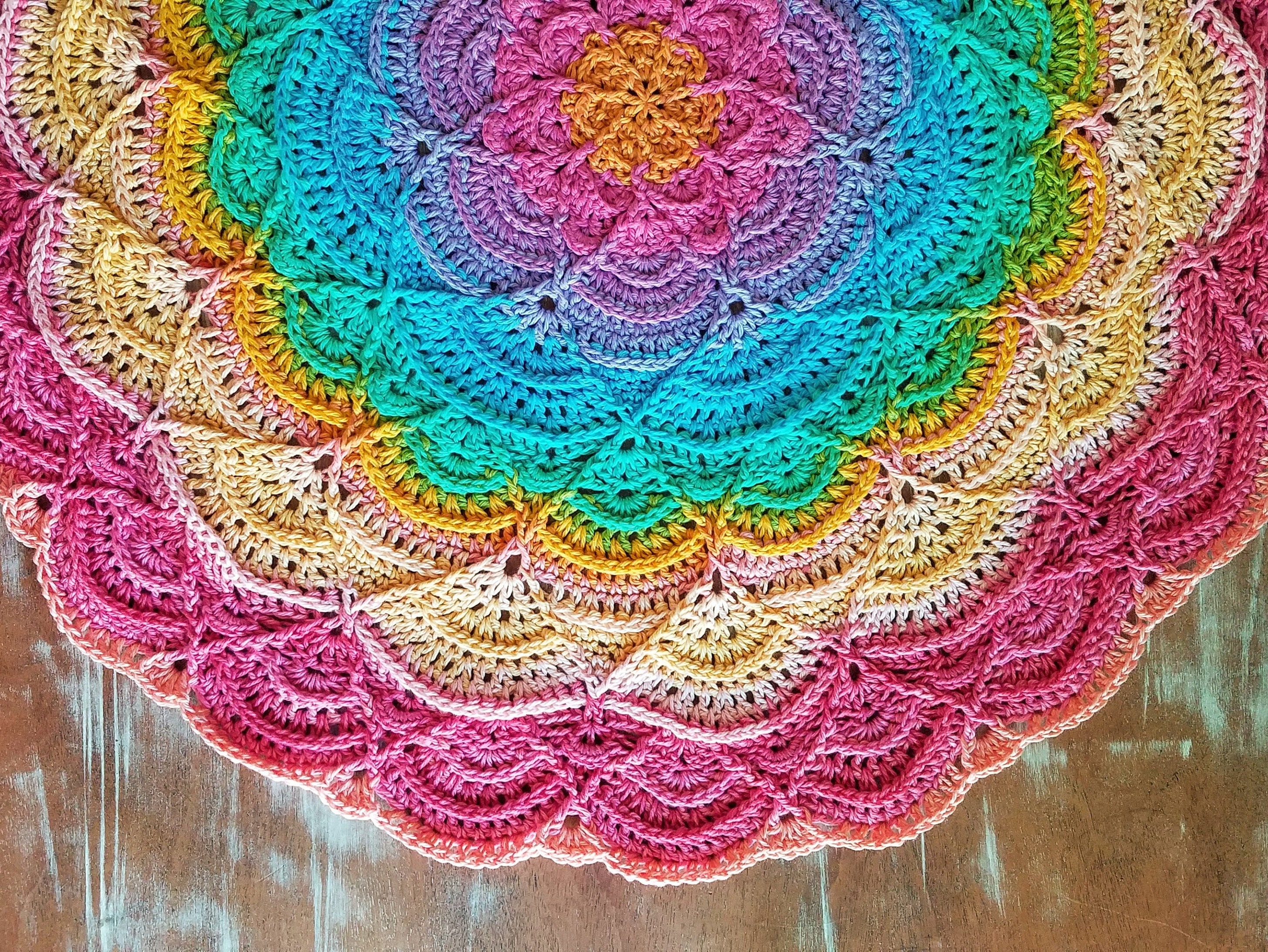 フラワーガーデンマンダラブランケット Flower Mandala Blanket | Crochet Kasaishi