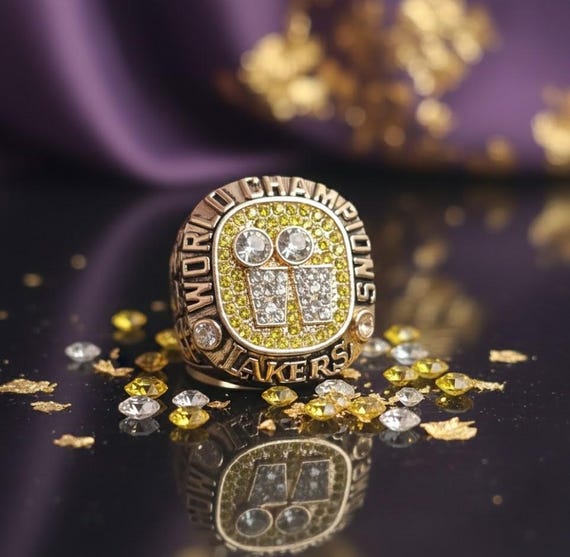 Champion Style Ring NBA 2001 Kobe Bryant Los Angeles Lakers – Gold