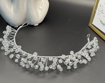 Silver Wedding hair clip Crystal clip Hair accessory Wedding hair clip Dangling chain Elegant jewelry Girl's hair accessory wedding veil