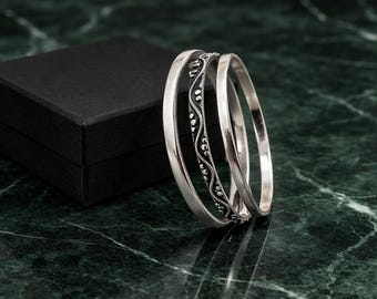 Set di bracciali in argento sterling ossidato – bracciali impilabili con punti ondulati testurizzati