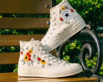 Kundenspezifischer schmückender Chuck Taylor Stickerei, Brautblumenhochzeits-Turnschuhe, personalisierte Sonnenblume Schuhe