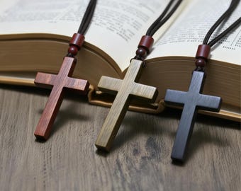 Collar con cruz de madera para hombre – Colgante de fe bendecido hecho a mano en cordón, regalo cristiano para esposo o novio, nombre personalizado / Zenboodi