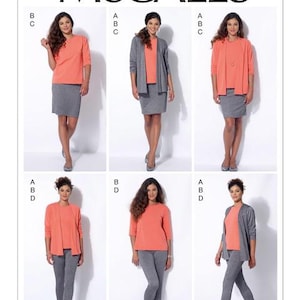 Op de afbeelding: Een naaipatroon voor een top en een broek of rok. Het patroon bevat een top met lange mouwen, een cardigan en een rok of broek. Het patroon is van McCall's en is voor maat M7331.