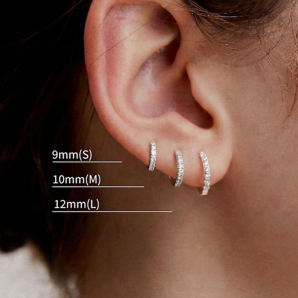 Créoles Huggie en argent sterling avec pavé | Petits anneaux cz | Cartilage minimaliste | Deuxième piercing | Cadeau pour elle (EC1976)