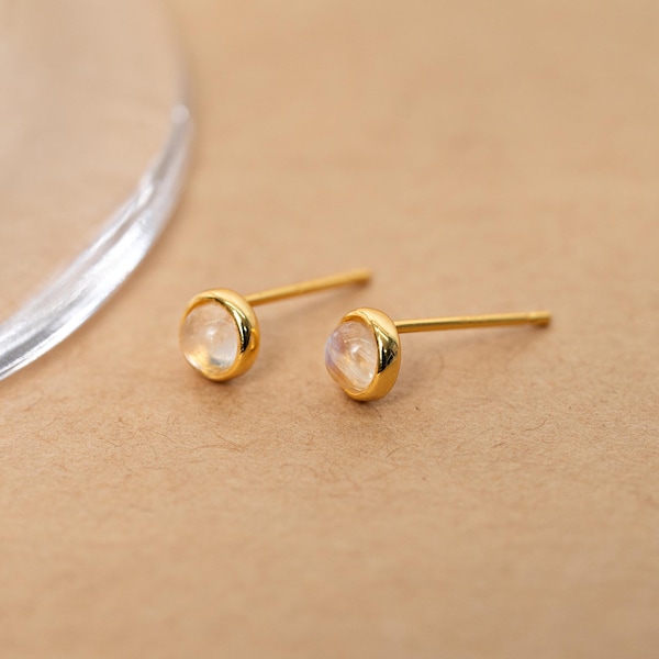 Kleine ronde maansteenoorbellen, mini-opaaloorknopjes, sierlijke edelsteenoorbellen, minimalistische zilveren sieraden, dagelijks cadeau (E0129)