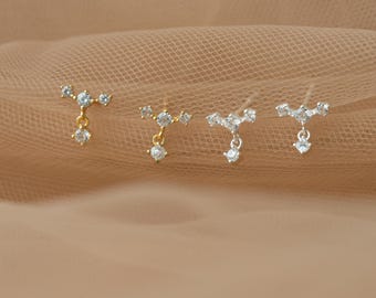 Orecchini pendenti con zirconi cubici, orecchini a bottone con trio di cristalli, orecchini pendenti minimalisti, orecchini piccoli e vistosi, gioielli in argento sterling (E0003)