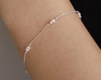 Delicato bracciale in argento sterling con perle d'acqua dolce, bracciale con perle naturali, bracciale minimalista, gioielli da sposa, regalo per lei (BR2186)