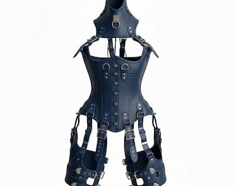 Bodysuit van echt leer met gotisch korsetharnas, steampunkfestivaloutfit