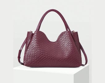 Textured Burgundy PU Tote – Woven Vegan Leather Shoulder Bag with Dual Handles