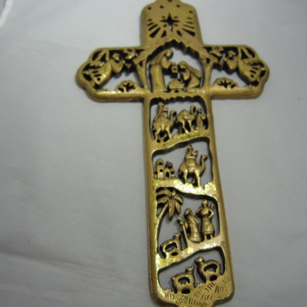 Vintage Large Ornate Goldtone Christmas Cross