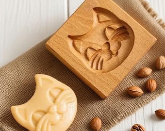 Cute Cat Cookie Embosser, Wooden Biscuit Mold, Baking Decoration