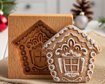 House-shaped Cookie Mold: Cookie Cutter Wood, for House Bake Cooking