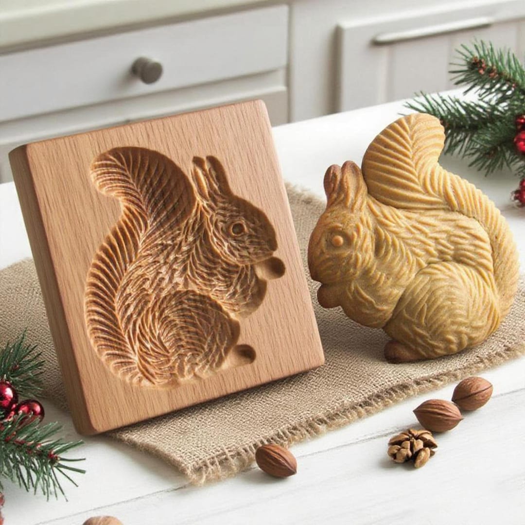 Squirrel-Shaped Cookie Cutter: Wooden Biscuit Baking Mold