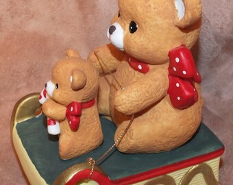 Vintage Teddy Bears On Sled Music Box Mann Musical Christmas Figurine