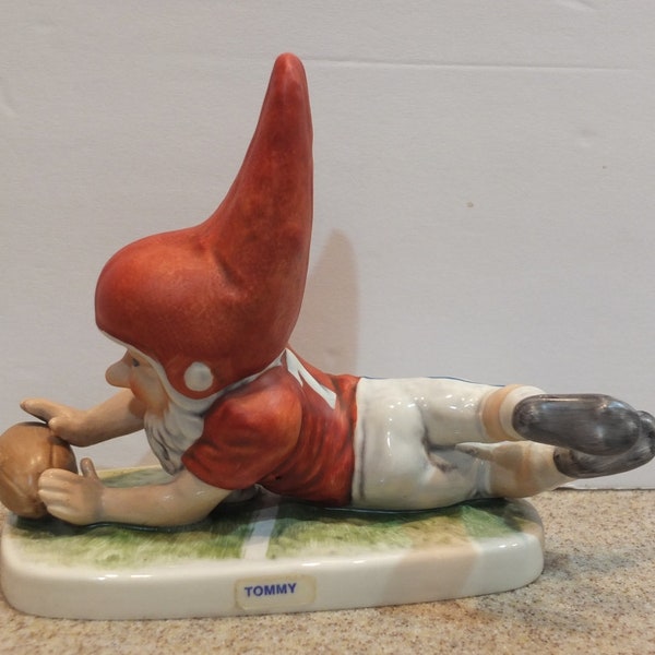 Goebel Co Boy Gnome Touchdown Tommy Figurine Football Player Gnome