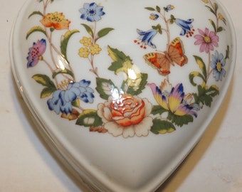 Aynsley Cottage Garden Heart Shaped Trinket Box English Bone China