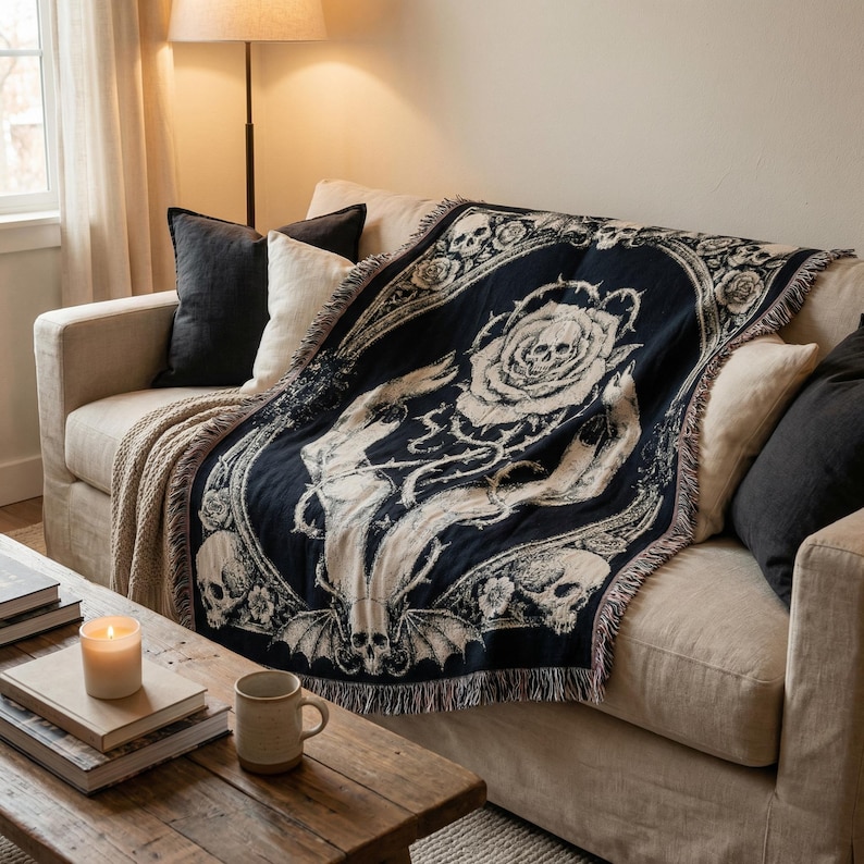 Donkerromantisch gotisch tapijtdeken, Skull Rose vintage, gotisch geweven deken afbeelding 5