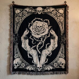 Dark Romantic Gothic Tapestry Throw, Skull Rose Vintage Gothic Woven Blanket