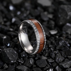 Anillo de tungsteno con acero de titanio y madera de koa, anillo de madera de 4 mm, anillo de madera para hombre y mujer, anillo de promesa único, anillo de compromiso, alianza de boda para hombre