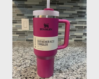 Stanley Fuchsia Pink 2.0 Quencher 40 Oz Tumbler NEW