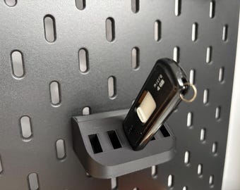 3D-geprinte USB-houder voor IKEA Skadis ophangbord | Opberger voor kabel en flashdrive