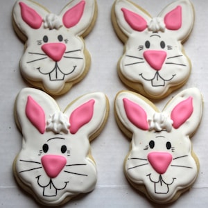 Easter Bunny Cookies, Easter Desserts, Easter Party Favors, Easter, Easter Baskets, Easter Gifts, Kids Easter Baskets, Bunny Cookies, Cookie
