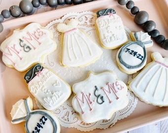 PERSONALIZED Wedding Cookies - 12 Cookies / Bridal Shower Cookies