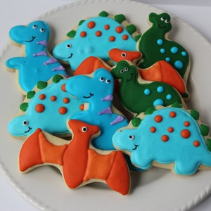 Dinosaur Cookies, sugar cookies, dinosaur party, decorated cookies, dinosaur birthday, dinosaur favors