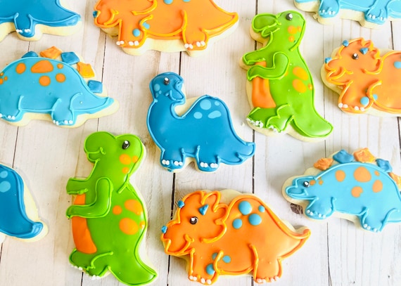  Galletas de dinosaurio envueltas individualmente con temática  de dinosaurio jurrasic, recuerdos de fiesta, paquete de 24 unidades a  granel para fiestas de cumpleaños de niños, galletas de azúcar T-Rex :  Comida