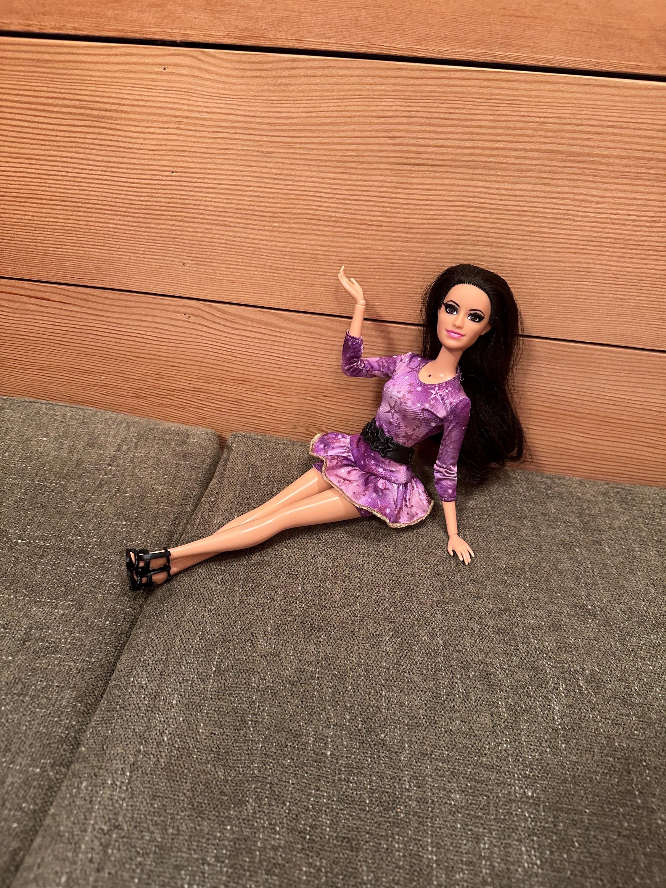 Muñeca Barbie Life In The Dreamhouse Talkin Raquelle 2012 Pestañas