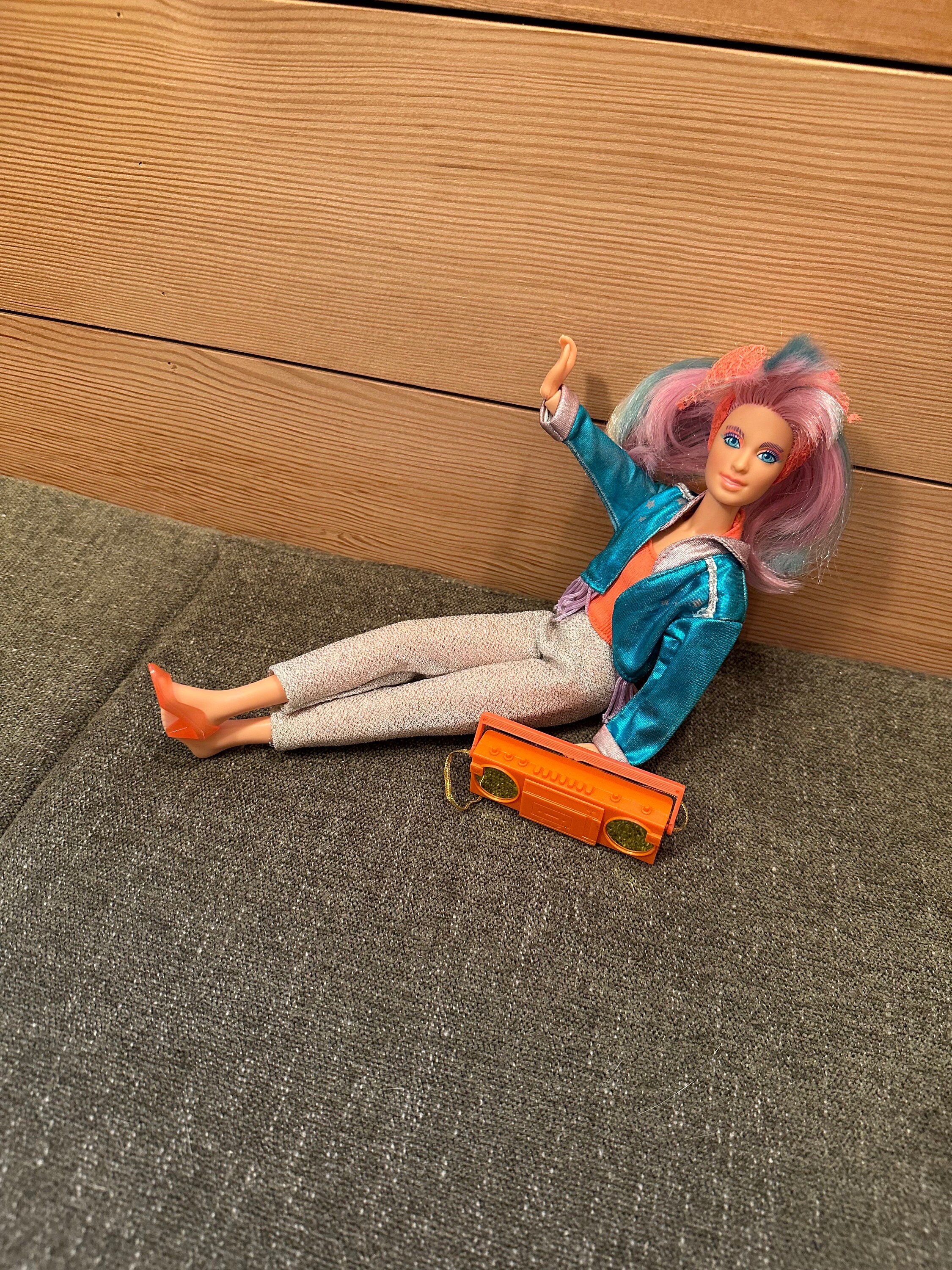 1987 Jem and the Holograms Danse Doll Good Condition Minor FLAWS