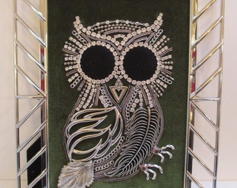 Jeweled Framed Jewelry Art Owl Bird Silver Green Detailed Vintage Rhinestone Velvet Fabulous Gift