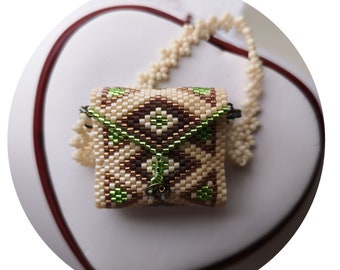 Mini Purse Tutorial/Pattern - CHOCOLATE PISTACHIO - Peyote Stitch, Using Miyuki Delicas