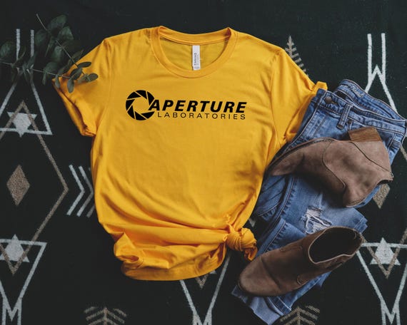 Aperture Laboratories T-Shirt, Aperture Laboratories T-Shirt, Aperture Labs Vertical Logo Tshirt, Retro Gamer Tee, Video Gaming Collectible