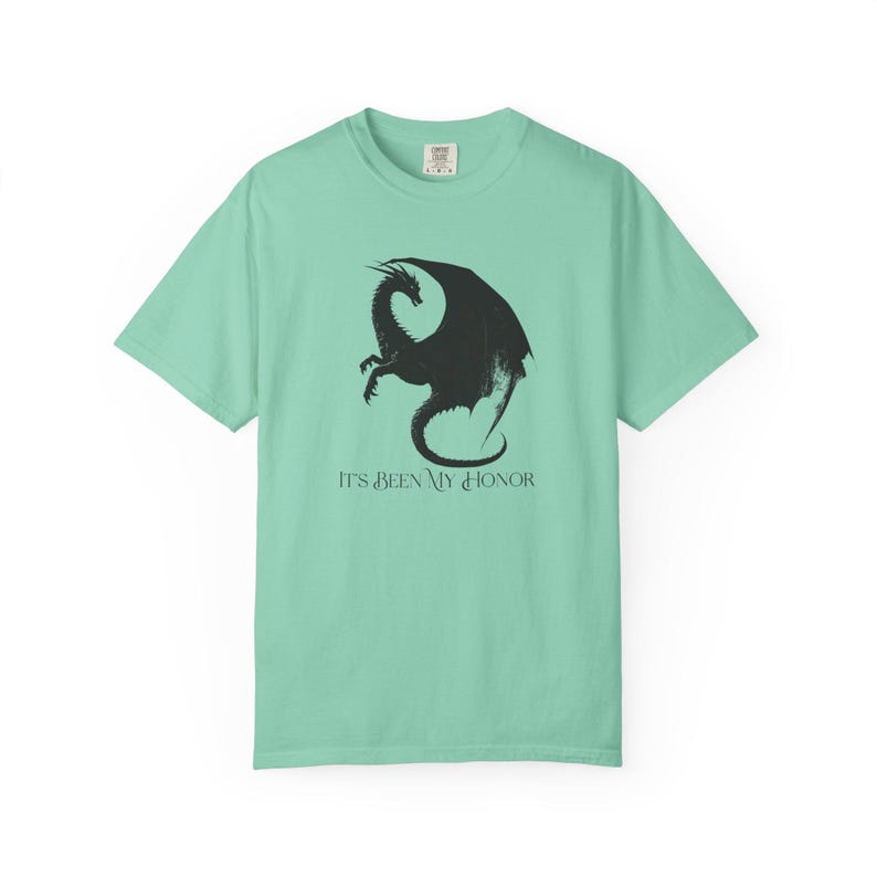 Es war meine Ehre Komfort Farben Tshirt, Onyx Sturm Shirt, Vierter Flügel Zitat T-Shirt, Liam Mairi Geschenk, Fantasy Fan Shirt, Eisen Flamme, Bücherwurm Bild 4