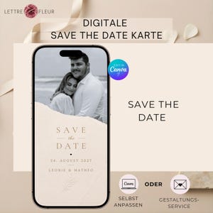 Könnte beinhalten: Eine digitale Save the Date Karte auf einem Smartphone-Bildschirm mit einem Schwarz-Weiß-Foto eines Paares am Strand. Die Karte enthält den Text SAVE THE DATE, 24. AUGUST 2027 und die Namen LEONIE & MATHEO mit einem abgerissenen Papiereffekt.