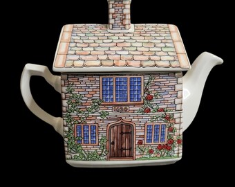 Sadler English Country Houses Porcelain Teapot #4438 '17th Century Cottage'