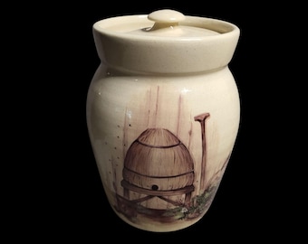 Yesteryears Pottery Marshall, Texas Ceramic Lidded Canister Beehive Skep 6.5"