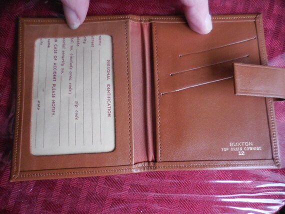 Vintage Women's Light Brown Buxton Credit Card Ho… - image 3