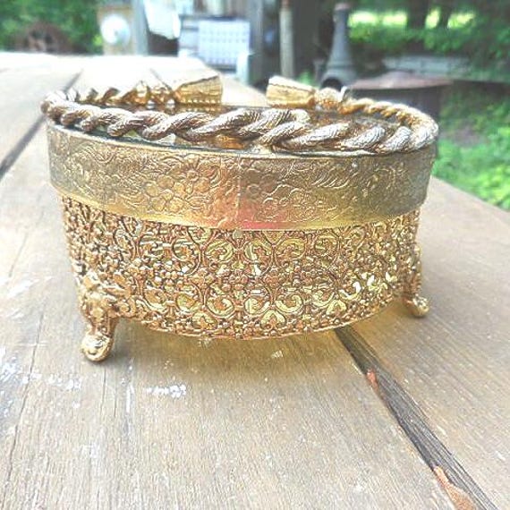 ヴィンテージ 24KT GOLD PLATED ガラスジュエリーボックス Vintage 24kt Plated Glass Top Jewelry Box, Round, Beveled, Yellow