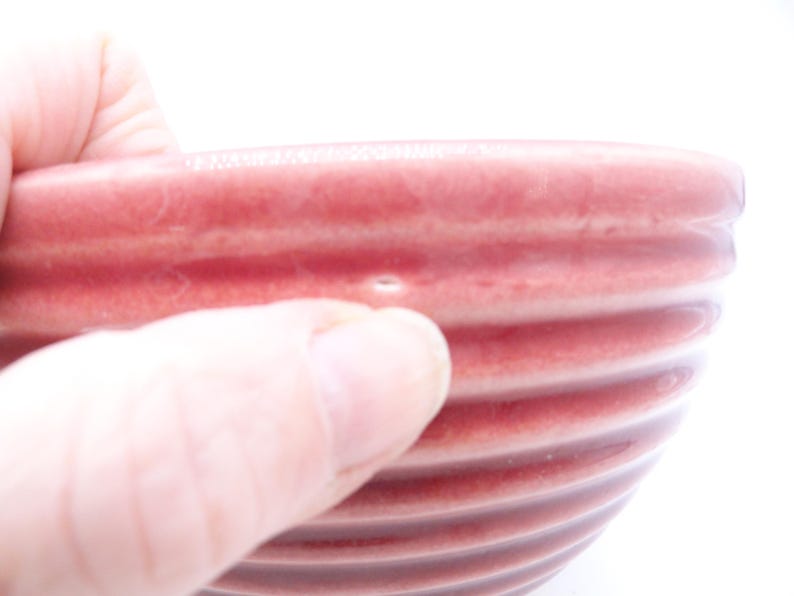 Vintage Small Mixing Bowl Choice, Striped Watt No.5, Pink Ceramic, Kitchen Display, 1930s-50s image 8