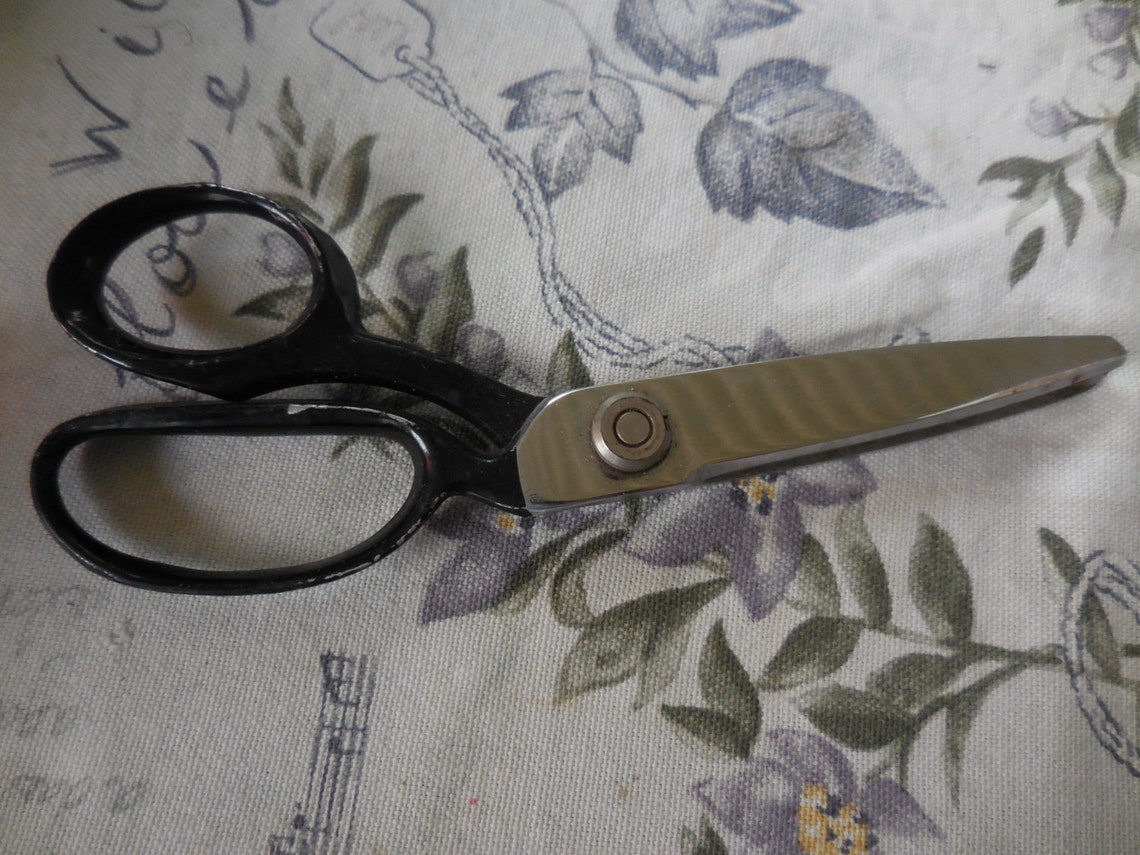 Vintage 1950s to 1960s Pinking/Scalloping Shears/Scissors Etsy
