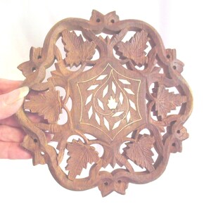Vintage Wooded Trivet with Shell Inlay, Footed,  1970s-80s, Hotplate, Souvenir
