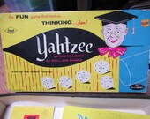Age Old エイジオールドFrisko PnatsWhiteOxford Vintage Yahtzee Game Ages 8 to Adult Skill & Chance Lowe Co