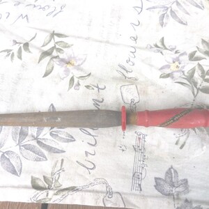 Vintage Norton Bakelite Knife Sharpener, Red Handle, 1930s-40s image 2
