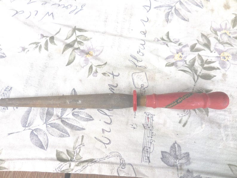 Vintage Norton Bakelite Knife Sharpener, Red Handle, 1930s-40s image 2