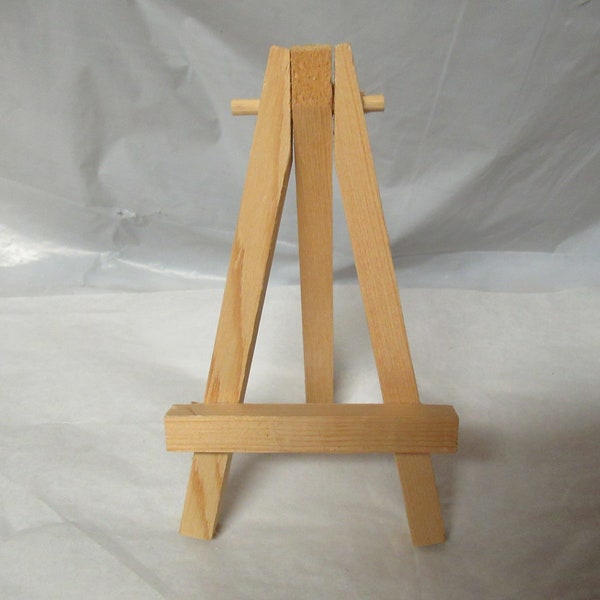 Tiny Wooden Small Table Top Easel For Art Display Craft Fairs/Shows Picture/Art Project Natural Wood Crafting Wedding Table Sign Holder