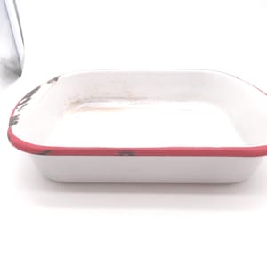 Vintage Enamel Baking Pan, White with Red Trim, Small Rectangle, Chippie Handle, Magnetic